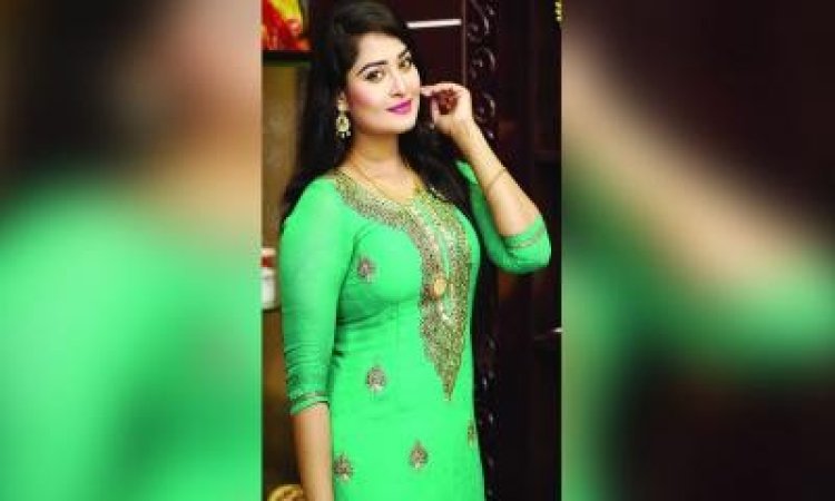 অপেক্ষায় শিরীন শিলা