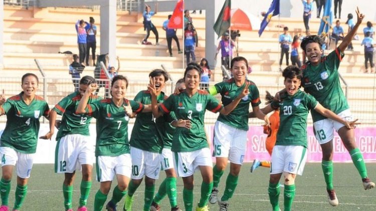  সাবিনাদের বরণ করতে বিমানবন্দরে বিকেএসপির শিক্ষার্থীরা