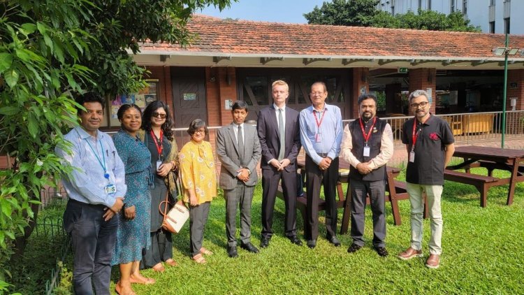 ন্যায়সঙ্গত বিক্ষোভকারীদের বিরুদ্ধে সহিংসতা বন্ধের আহ্বান: আওয়ামী লীগ-বৃটিশ হাইকমিশন বৈঠক