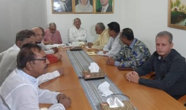 খালেদা জিয়ার নেতৃত্বেই সরকার হটানোর যুগপত আন্দোলন: মির্জা ফখরুল