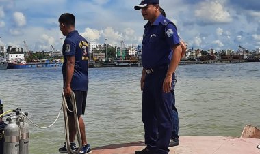 কর্ণফুলীতে ট্রলার ডুবে ৭ জন নিখোঁজ