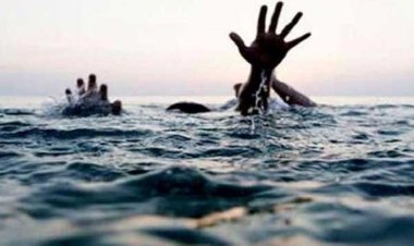 শীতলক্ষ্যা নদীতে থেমে থাকা ফেরীর সাথে নৌকার ধাক্কায় নিহত ৩