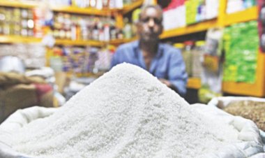  চিনির বাজার হঠাৎ টালমাটাল 