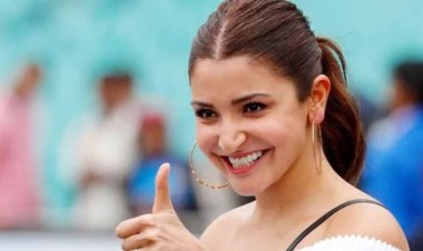 আনন্দে আত্মহারা আনুশকা শর্মা