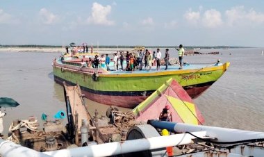 মিরসরাইয়ে ড্রেজারডুবি: একে একে উদ্ধার হলো ৮ শ্রমিকের মরদেহ