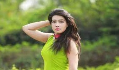 চিত্রনায়িকা মাহিয়া মাহীর আজ জন্মদিন