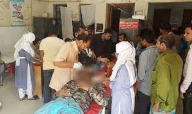 বিয়ের গাড়ি ভাড়া নিয়ে দ্বন্দ্ব, সংঘর্ষে আহত ১৫