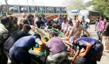 কুমিল্লায় বাসের ধাক্কায় প্রাণ গেল ৪ জনের