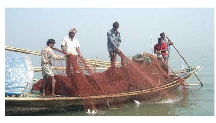 মা ইলিশ রক্ষায় পদ্মা-মেঘনায় নামছে অতিরিক্ত ১৫০০ পুলিশ