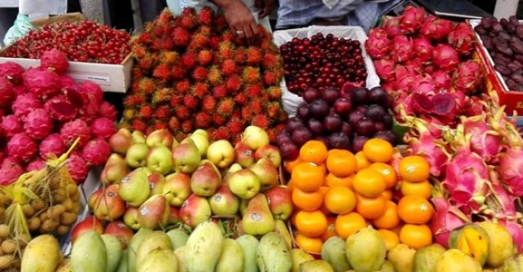আনারের কেজি ৬৫০ টাকা, অন্য ফলও নাগালের বাইরে