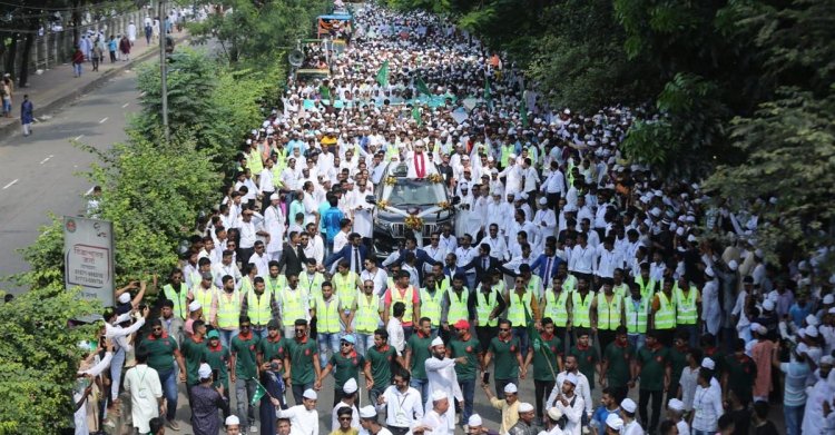 রাজধানীতে ঈদে মিলাদুন্নবীর জশনে জুলুস অনুষ্ঠিত