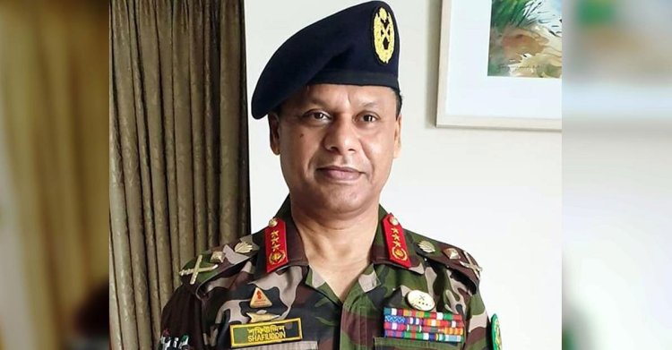  সুইজারল্যান্ড সফর শেষে দেশে ফিরলেন সেনাপ্রধান