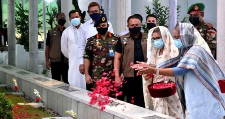  শেখ রাসেলের জন্মদিনে প্রধানমন্ত্রীর শ্রদ্ধা