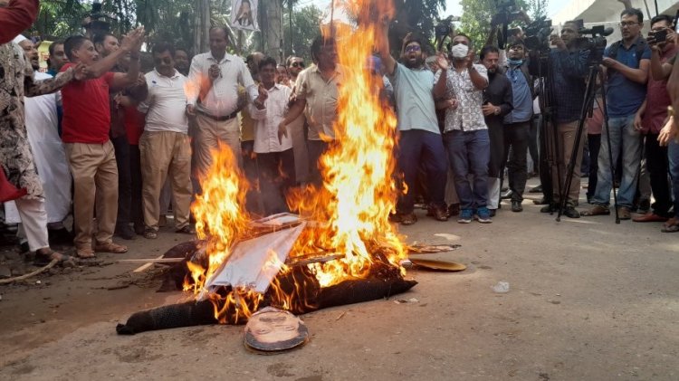 রাঙ্গার কুশপুত্তলিকা দাহ জি এম কাদেরের ক্ষুব্ধ সমর্থকদের