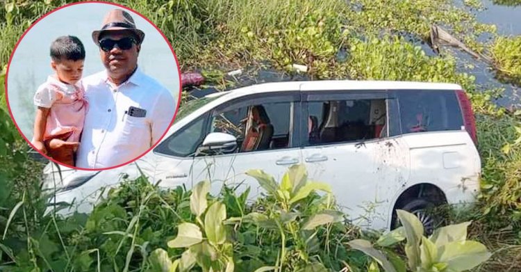 কক্সবাজার থেকে ফিরছিলেন, মাইক্রোবাস উল্টে প্রাণ গেল বাবা-মেয়ের