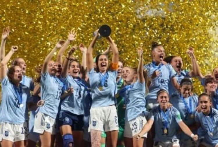  কলম্বিয়ার আত্মঘাতী গোলে চ্যাম্পিয়ন স্পেন