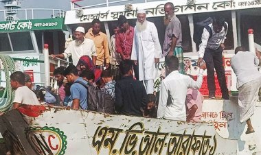 বরিশালে বিএনপির সমাবেশ: ব্যাগে চিড়া-মুড়ি নিয়ে কর্মীরা আসছেন
