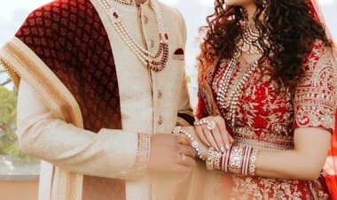  সাতপাকে বাঁধা পড়লেন সংগীতশিল্পী পলক মুচ্ছল ও মিঠুন