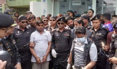 ৫ দিনের পরিচয়ে প্রেম, প্রেমিকের হাতে দ্বিখণ্ডিত কবিতা 