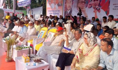 ফরিদপুরে বিএনপির সমাবেশ চলছে