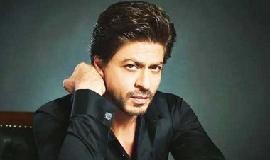 বলিউড বাদশাহ শাহরুখ খান আটক!