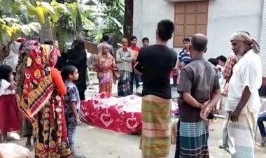 নরসিংদীতে অটোরিকশায় বাসের ধাক্কায় নিহত ৪ 
