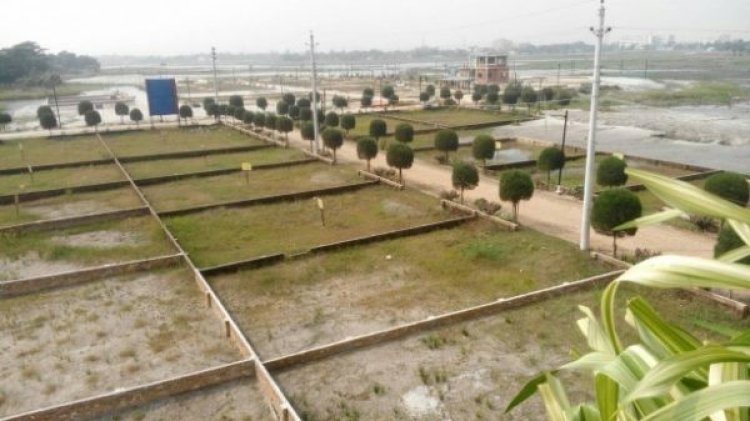 বাজারদরে জমি কেনাবেচার পথে যাচ্ছে সরকার