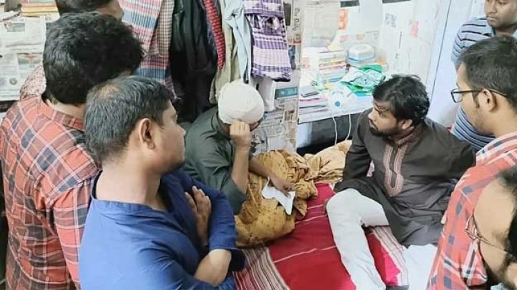 সমাবেশে যুবলীগ-ঢাবি ছাত্রলীগ নেতা–কর্মীদের হাতাহাতি, ঢিল