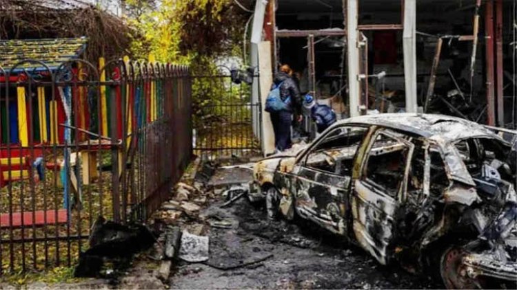 খেরসনে রাশিয়ার ভয়াবহ ক্ষেপণাস্ত্র হামলায় নিহত ১০