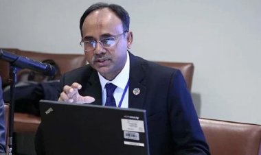 বাণিজ্যের আড়ালে অর্থ পাচার হয়েছে: গভর্নর