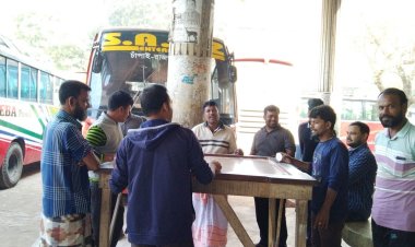 ধর্মঘট নিয়ে কথা বলতে চান না পরিবহন শ্রমিকরা