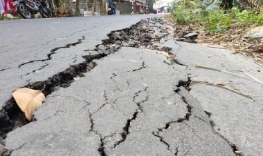 ১৩ কোটি টাকার রাস্তা ৬ মাসের মাথায় বেহাল দশা