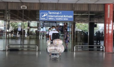 বিমানবন্দরে ঘুষ নিতে গিয়ে ‘এভসেক সদস্য’ ধরা