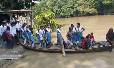 সন্তানদের স্কুলে পাঠিয়ে আতঙ্কে থাকেন অভিভাবকেরা 
