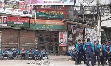 নয়াপল্টনে বিএনপি কার্যালয়ে তালা, যান চলাচল বন্ধ: সতর্ক অবস্থানে পুলিশ