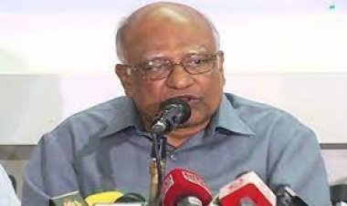 সরকার ব্যর্থতা আড়াল করে ইতিহাস বিকৃত করছে: ড. মোশাররফ