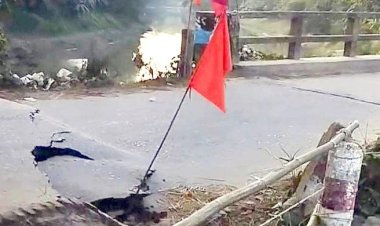 মৌলভীবাজারে ধলাই সেতুর সংযোগ সড়কে ধস, যোগাযোগ বন্ধ