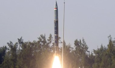 চিন সীমান্তে রকেট বাহিনী তৈরি করছে ভারত! ১২০টি প্রলয় ক্ষেপণাস্ত্র কিনতে উদ্যোগী কেন্দ্র