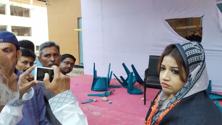 ফরিদপুরে বিএনপির বিক্ষোভ সমাবেশে হামলা, পুলিশসহ আহত ১৪