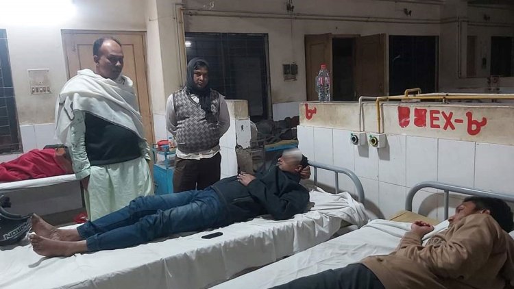 লালমনিরহাটে আর্জেন্টিনা-ব্রাজিল সমর্থকদের সংঘর্ষে আহত ১২