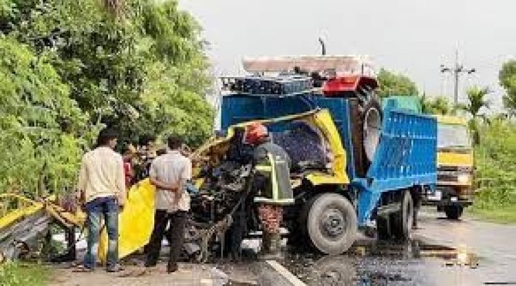 চেন্নাইয়ে ৩ ট্রাকের সংঘর্ষে প্রাণ গেল ৬ জনের