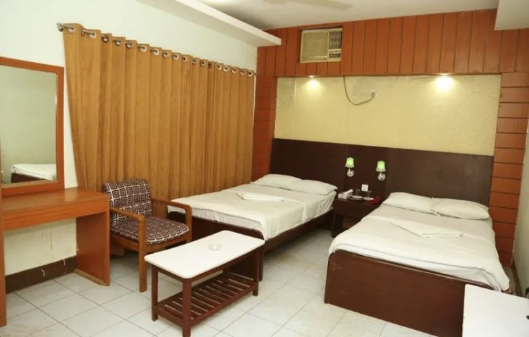 সমাবেশের কারণে বিপদে ঢাকার হোটেল মালিকরা