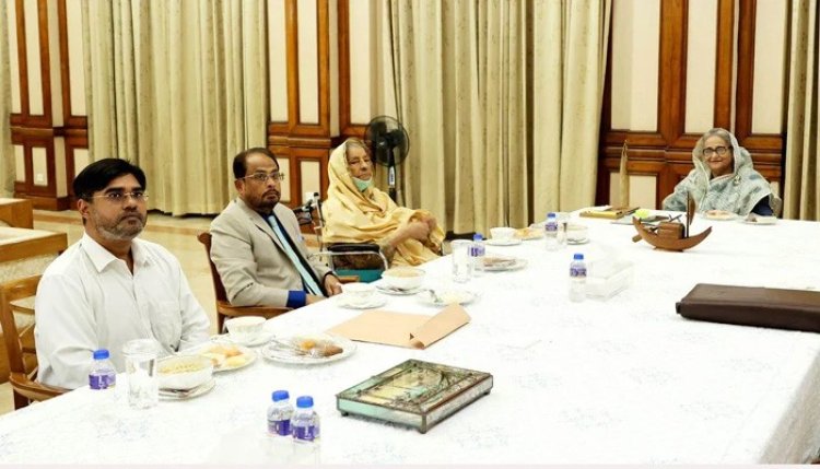 প্রধানমন্ত্রীর সঙ্গে বৈঠকে রওশন এরশাদ ও জিএম কাদের