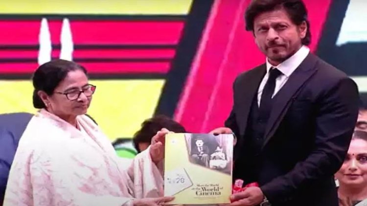 বাংলায় বক্তৃতা করে কলকাতাবাসীর প্রশংসায় ভাসলেন শাহরুখ