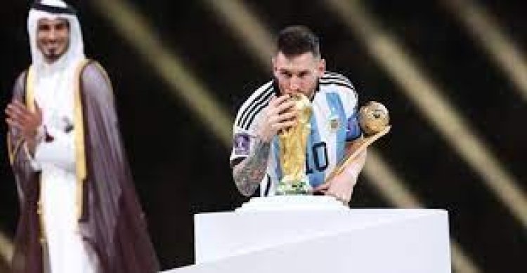  গোল্ডেন বল মেসির, গোল্ডেন গ্লাভস মার্টিনেজের