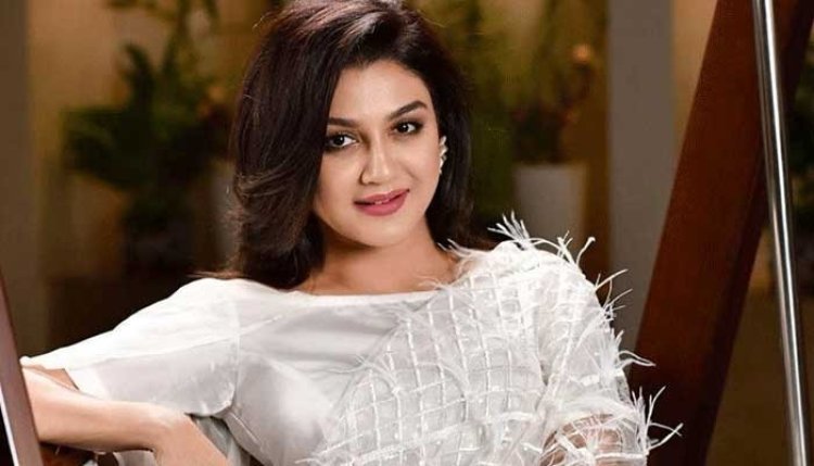 আবারও চলচ্চিত্র প্রতিযোগিতায় জয়া আহসান!