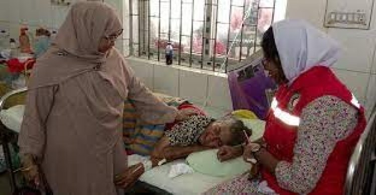 পত্রিকা বিক্রেতা সেই খুকি হাসপাতালে ভর্তি