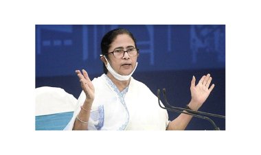‘বন্দে ভারত’ ট্রেনে পাথর পশ্চিমবঙ্গে নয়, ছোড়া হয়েছে বিহারে: মমতা বন্দ্যোপাধ্যায়