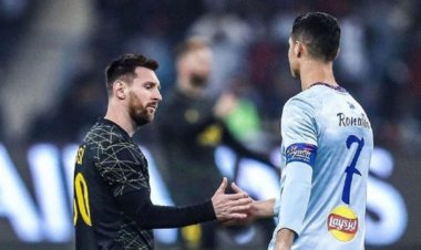 মরুর বুকে মেসি রোনালদোর ৯ গোলের রোমাঞ্চ