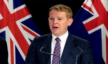 নিউজিল্যান্ডে জেসিন্ডার স্থলাভিষিক্ত হচ্ছেন ক্রিস হিপকিন্স